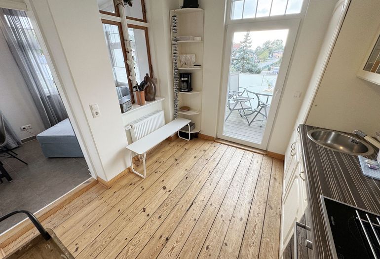 moderne Küche mit viel Zubehör moderne Küche mit viel Zubehör