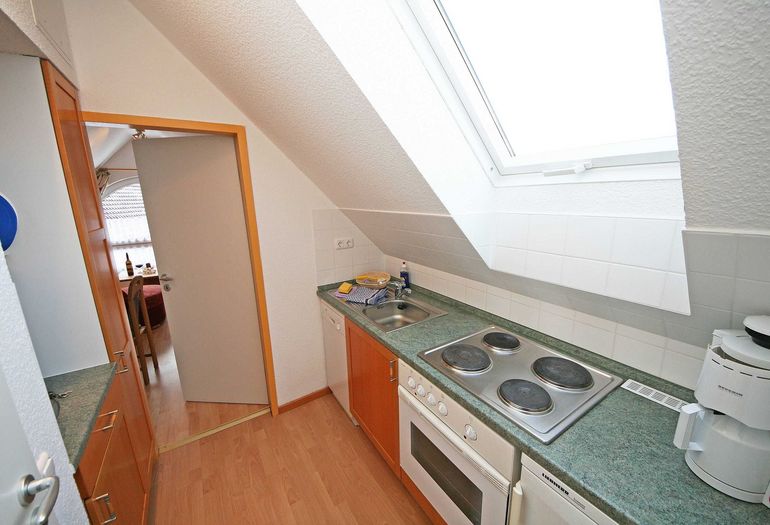 separate Küche mit Backofen separate Küche mit Backofen