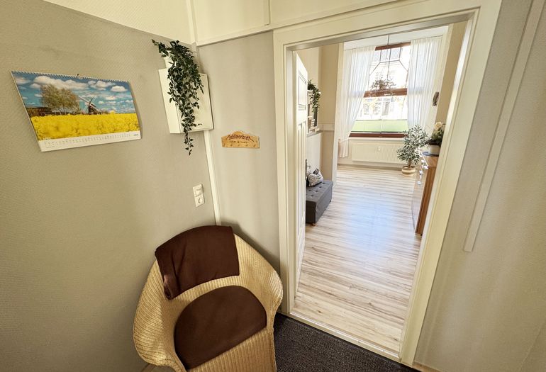 großzügiger heller Flur großzügiger heller Flur