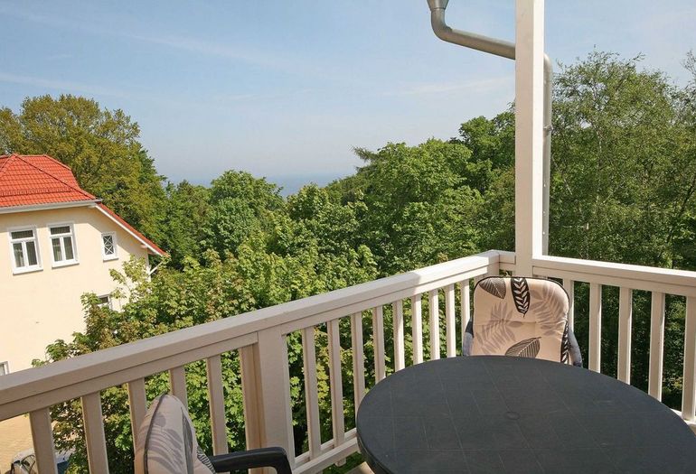 Villa Bergfrieden - Whg. 07 mit Balkon & Meerblick Villa Bergfrieden - Whg. 07 mit Balkon & Meerblick