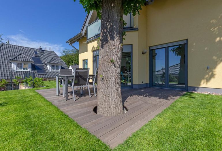 bestuhlte Terrasse in ruhiger Lage