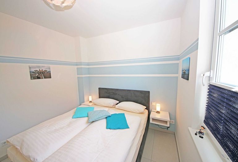 2. Schlafzimmer mit TV 2. Schlafzimmer mit TV