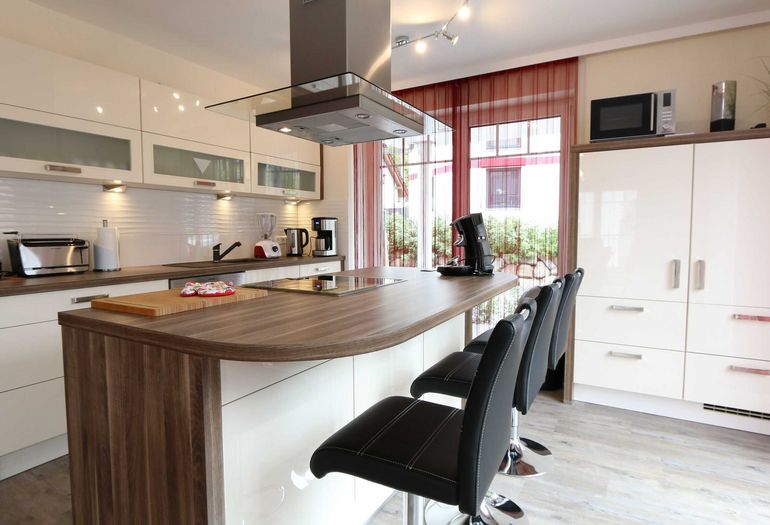 Küche mit Kochinsel Küche mit Kochinsel