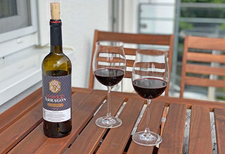 Balkon mit Bestuhlung