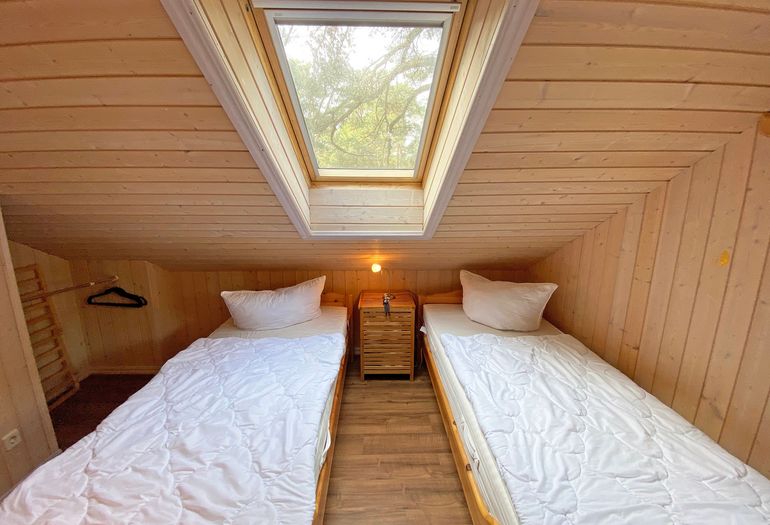 2.Schlafzimmer mit Einzelbetten im Obergeschoss 2.Schlafzimmer mit Einzelbetten im Obergeschoss