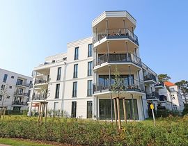 Villa Düne Whg. 14 mit Balkon/Meerblick & Sauna