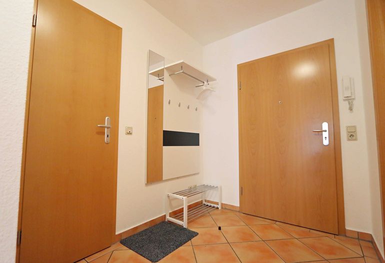 Eingangsbereich mit Garderobe Eingangsbereich mit Garderobe