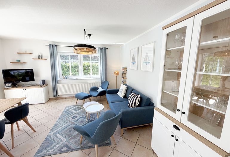 Wohnzimmer mit Couch Wohnzimmer mit Couch