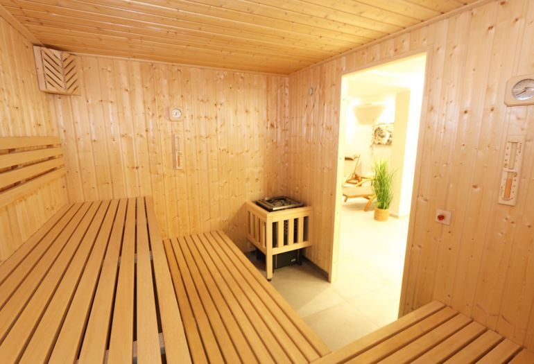 Sauna im Wellnessbereich