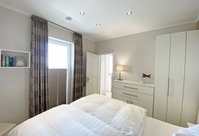 1. Schlafzimmer mit Doppelbett 1. Schlafzimmer mit Doppelbett