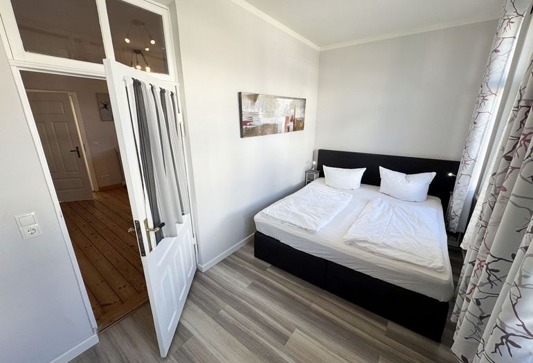 Schlafzimmer mit Boxspringbett Schlafzimmer mit Boxspringbett