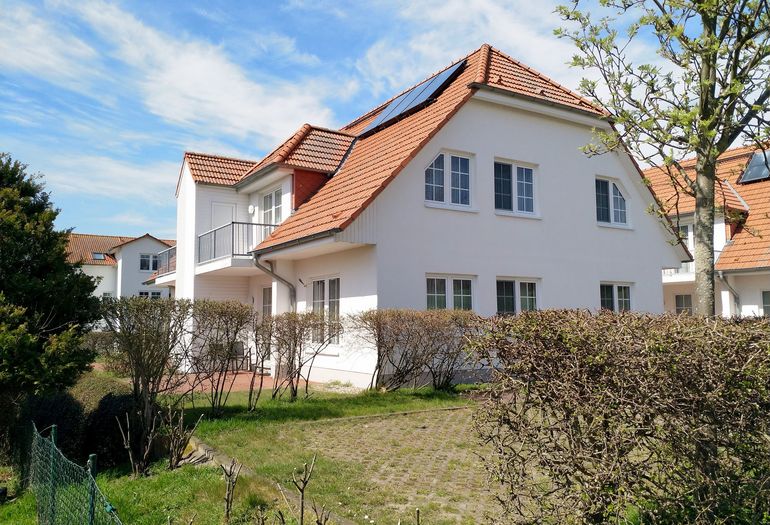 Haus B im Frühjahr