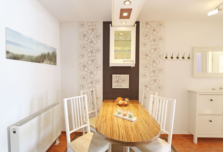 Esstisch für gemeinsames Essen Esstisch für gemeinsames Essen