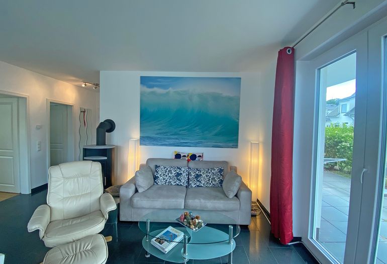 Wohnzimmer mit Relax Sessel und Couch Wohnzimmer mit Relax Sessel und Couch