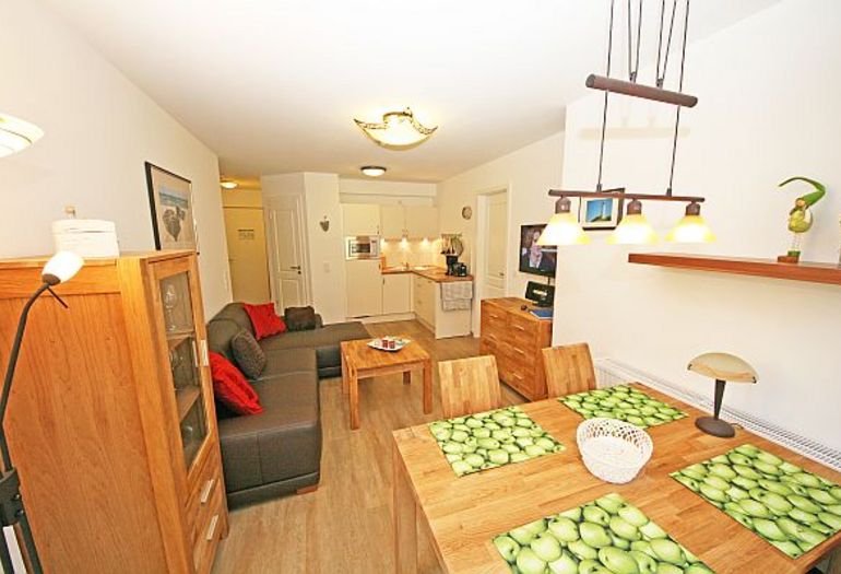 Haus Meeresblick Baabe - A 1.23 Strandmuschel mit Balkon Haus Meeresblick Baabe - A 1.23 Strandmuschel mit Balkon