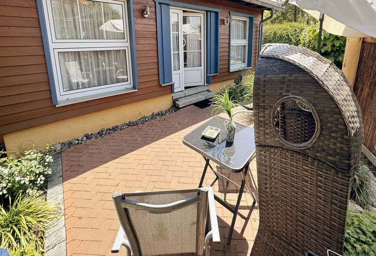 Ferienhaus Thea mit Terrasse