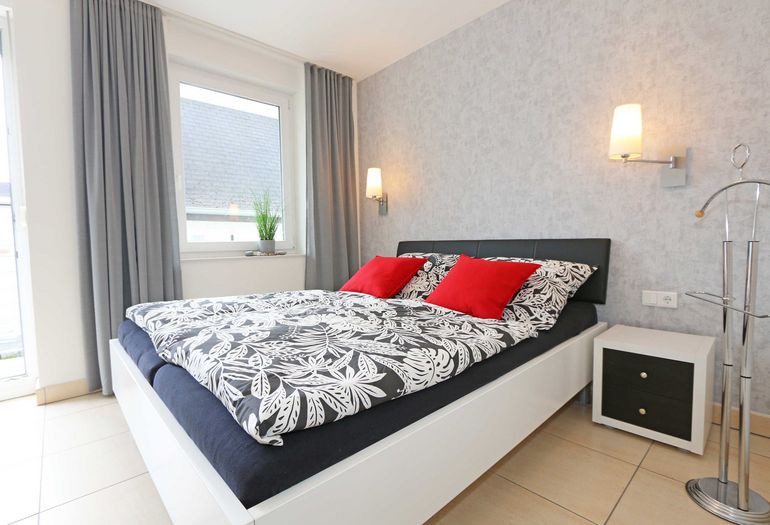1.Schlafzimmer mit Doppelbett