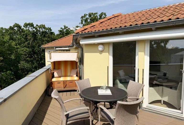 Dachterrasse mit Strandkorb Dachterrasse mit Strandkorb