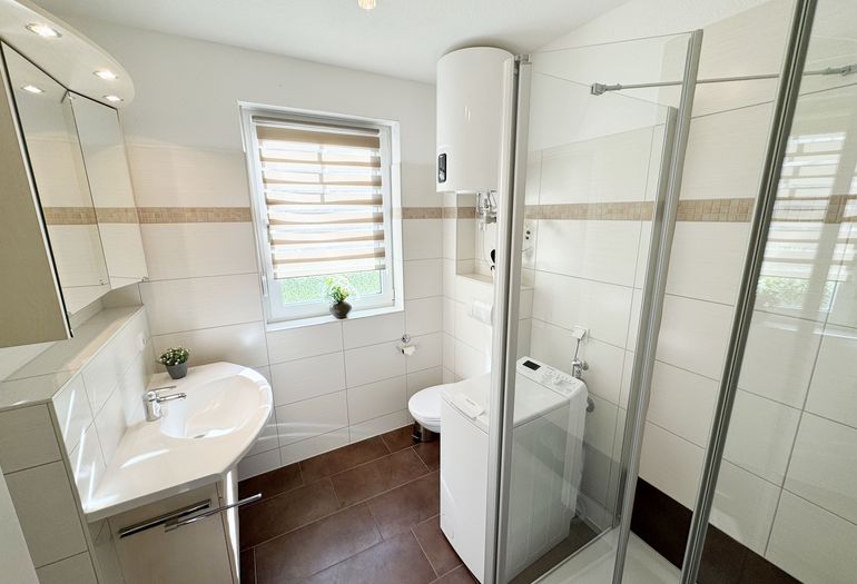 modernes Duschbad