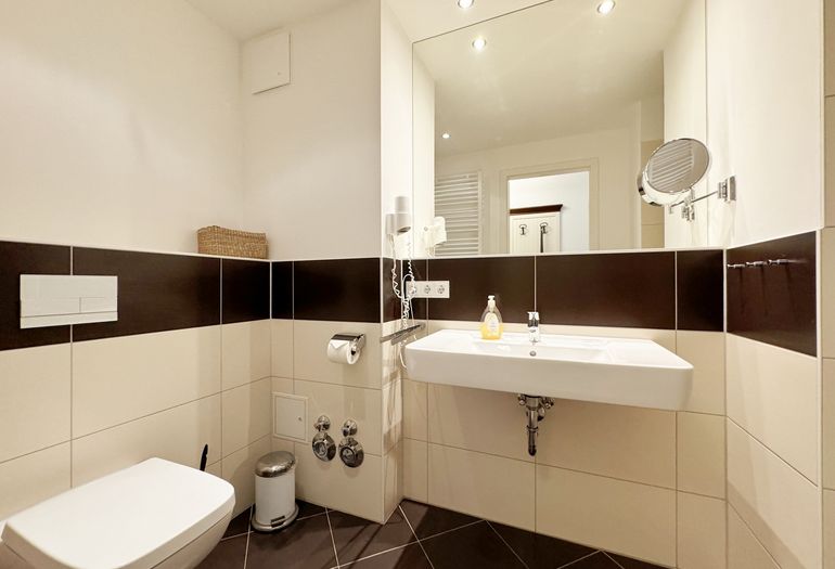 modernes Duschbad