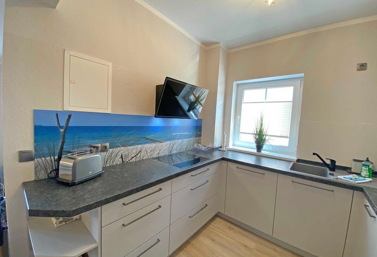 Küchenzeile mit allem was benötigt wird Küchenzeile mit allem was benötigt wird