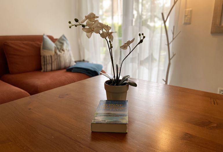 großer Couchtisch