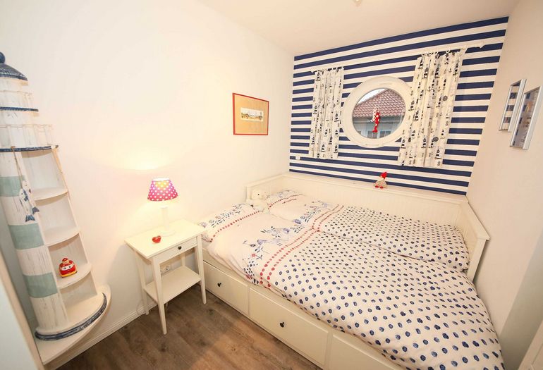 1. Schlafzimmer mit Einzelbett