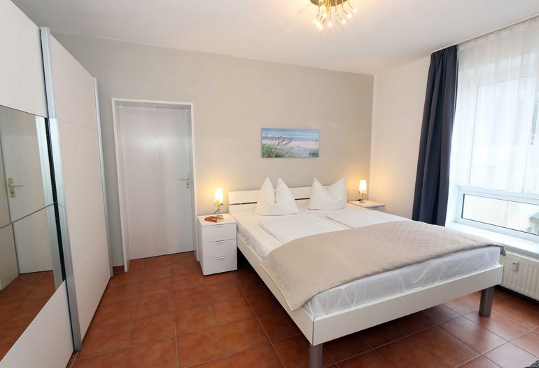 2. Schlafzimmer mit Doppelbett 2. Schlafzimmer mit Doppelbett