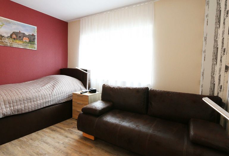 3. Schlafzimmer mit Einzelbett