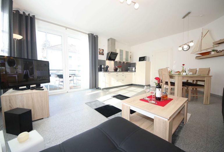 Blick in den Wohn-/Ess- und Kochbereich Blick in den Wohn-/Ess- und Kochbereich