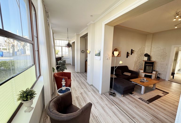 gemütliche Sitzecke mit Sessel gemütliche Sitzecke mit Sessel