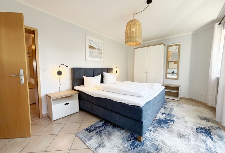 2. Schlafzimmer