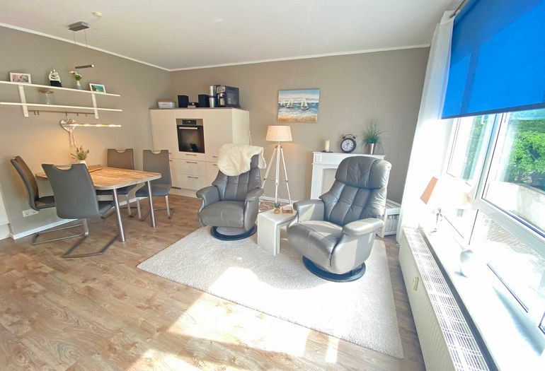 Wohnzimmer mit TV Wohnzimmer mit TV