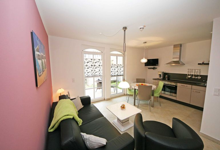 Haus Meeresblick Baabe - A 1.26 Seegeflüster mit Terrasse Haus Meeresblick Baabe - A 1.26 Seegeflüster mit Terrasse