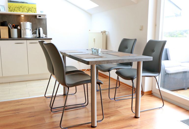 Esstisch für gemeinsames Essen