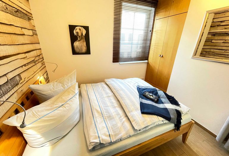 1. Schlafzimmer