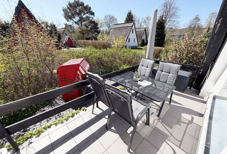 Finnhaus Nr. 05 - Terrasse mit Bestuhlung Finnhaus Nr. 05 - Terrasse mit Bestuhlung