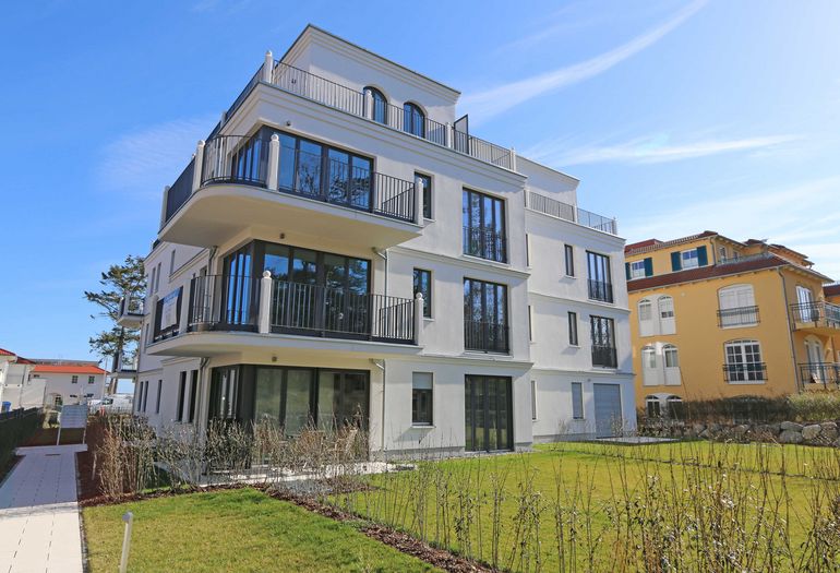 Strandvilla Andrea Whg. 01 Küstensegler mit Terrasse Strandvilla Andrea Whg. 01 Küstensegler mit Terrasse