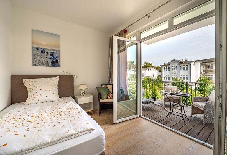 2. Schlafzimmer mit Zugang zum Balkon 2. Schlafzimmer mit Zugang zum Balkon