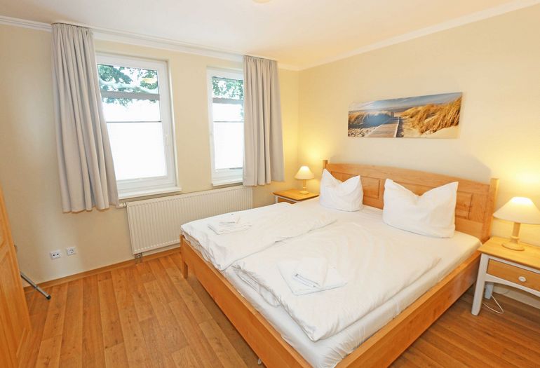 Schlafzimmer mit Doppelbett Schlafzimmer mit Doppelbett