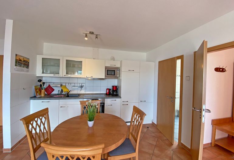 Esstisch für gemeinsames Essen Esstisch für gemeinsames Essen