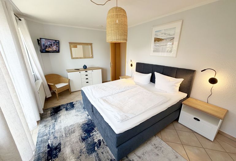 2. Schlafzimmer
