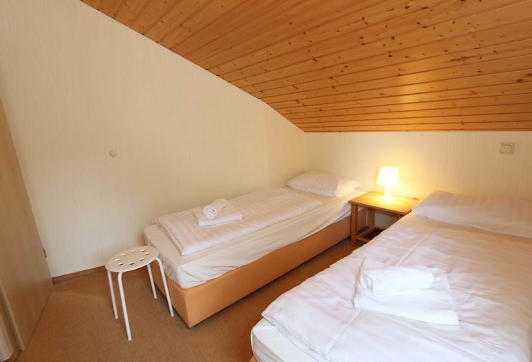 2. Schlafzimmer mit Einzelbetten