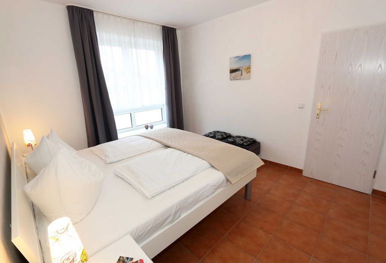 2. Schlafzimmer mit Sitzbank 2. Schlafzimmer mit Sitzbank